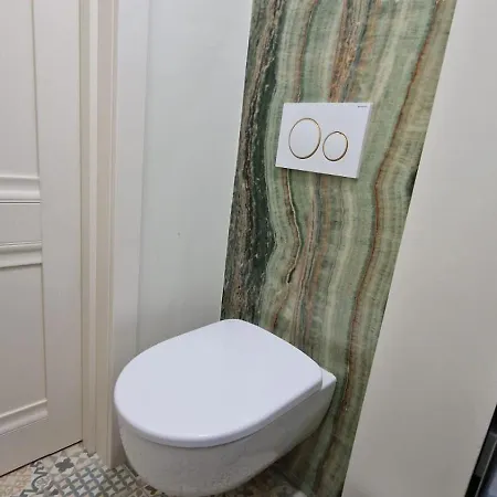 Forest Rain By Sattal דירה בוקרשט