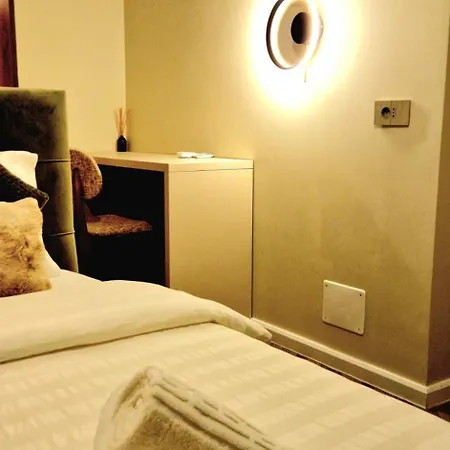 Forest Rain By Sattal Apartment Bucharest